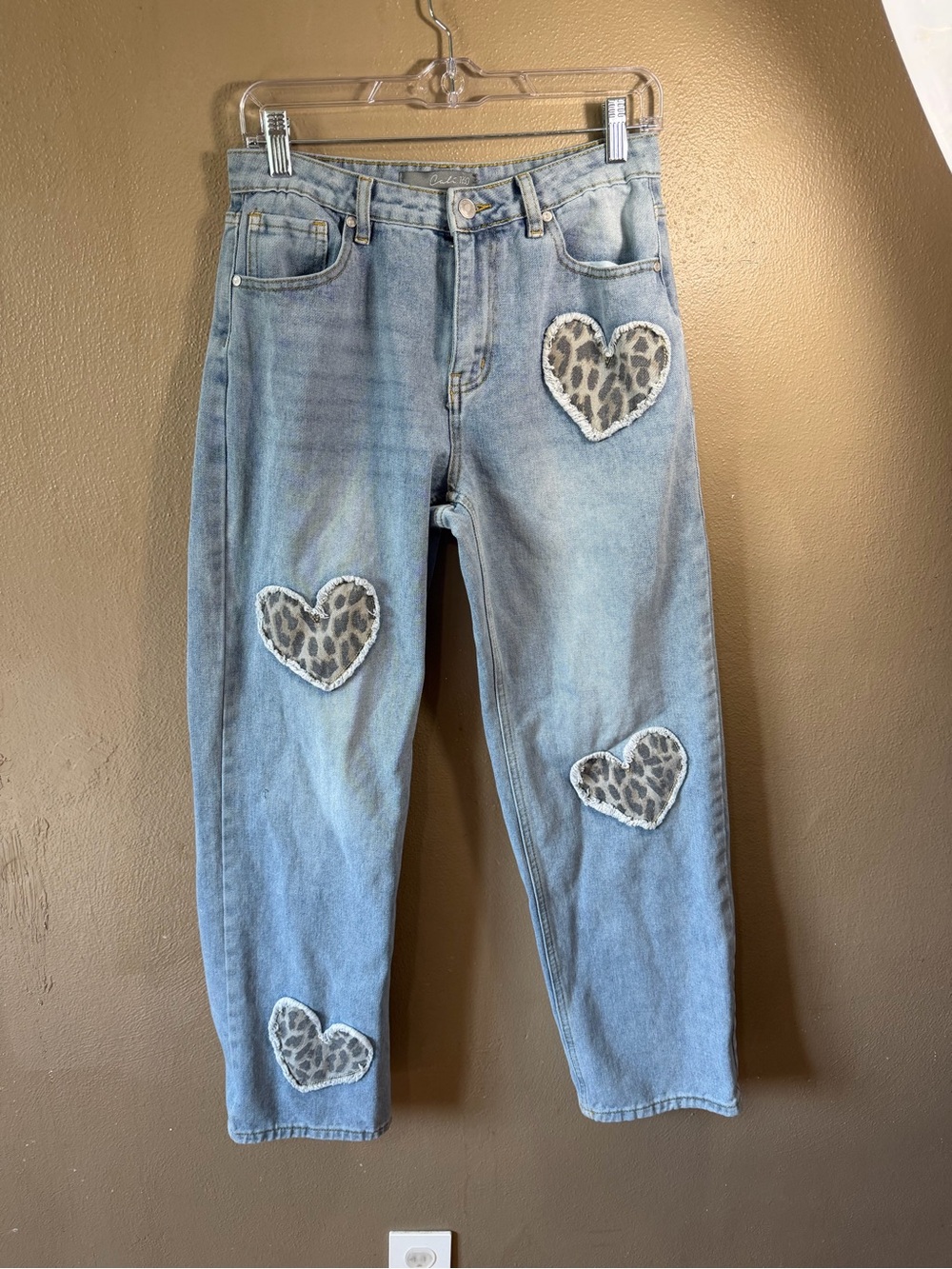 Cali 1850 Light Wash Leopard Heart Patch Wide Leg Baggy Jeans - Size 9 / 29